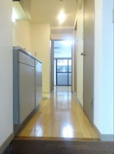 ※同仕様写真含む(玄関)