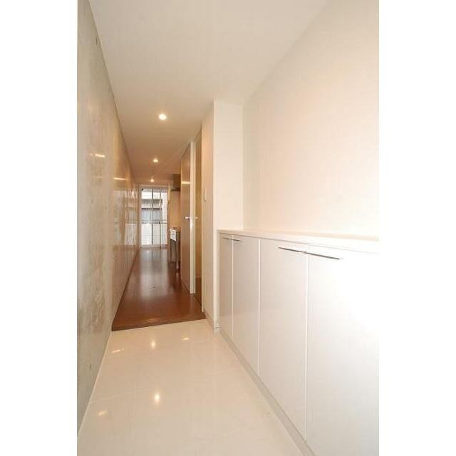 ※同仕様写真含む(玄関)