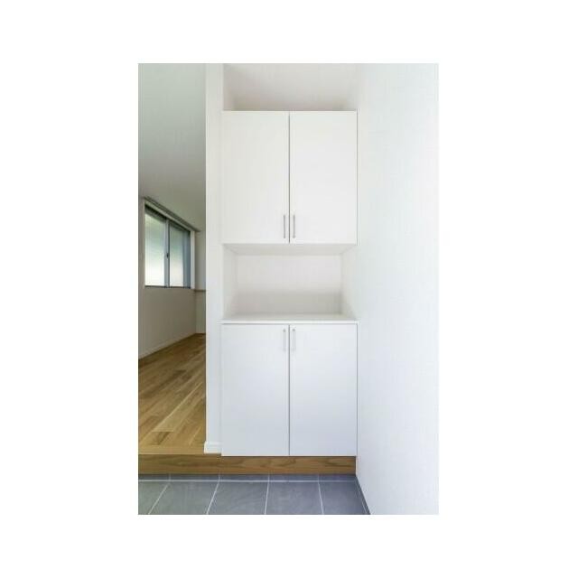 ※同仕様写真含む(玄関)