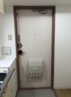 ※同仕様写真含む(玄関)