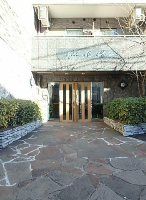 ゆとりのあるエントランスです(その他建物画像)