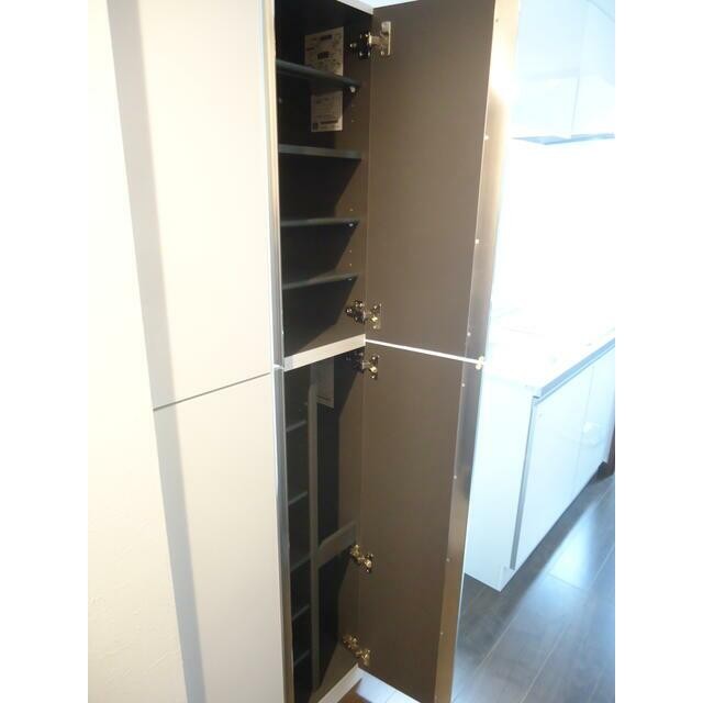 下足入れ(玄関)