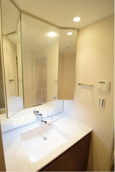 ※同仕様写真含む(内装)