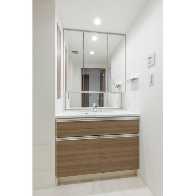 ※同仕様写真含む(内装)