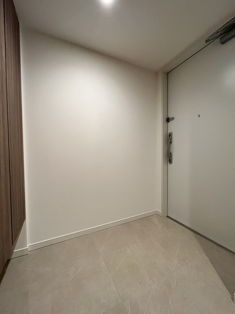 ※写真は同タイプ住戸です。(玄関)