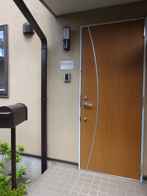 (玄関)