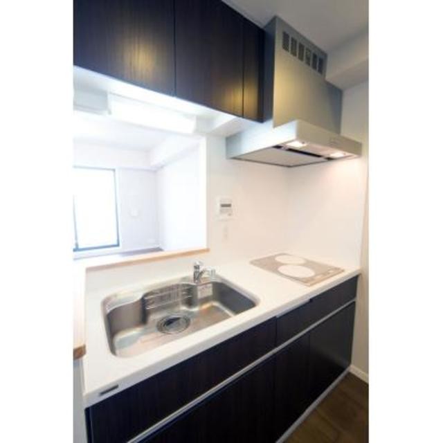 ※写真は同タイプ住戸です。(キッチン)