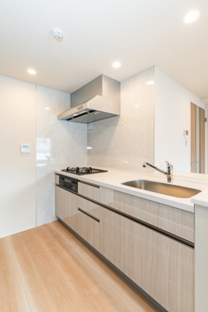 ※写真は同タイプ住戸です。(キッチン)