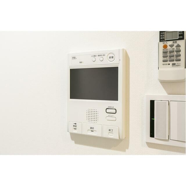 モニタ付インターホン ※イメージです。取付箇所など異なる場合があります。