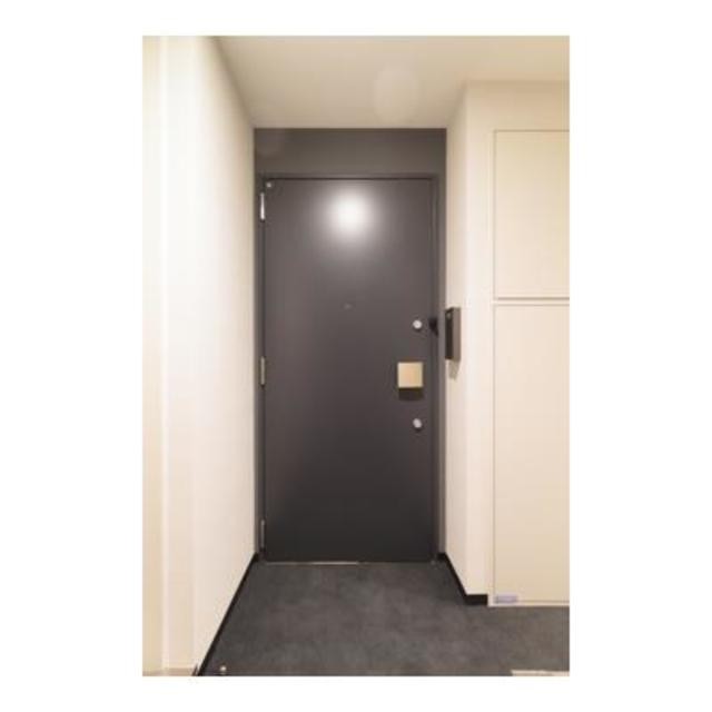 ※写真は同タイプ住戸です。(玄関)