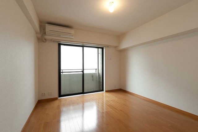 ※写真は同タイプ住戸です。(居間)