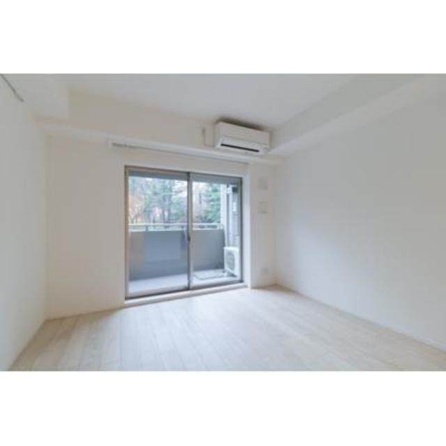 ※写真は同タイプ住戸です。(居間)