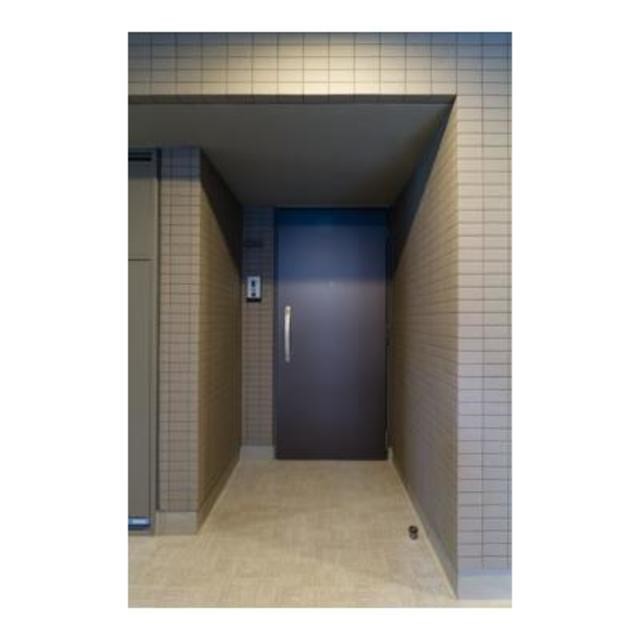 ※写真は同タイプ住戸です。(玄関)