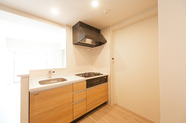 ※写真は同タイプ住戸です。(キッチン)