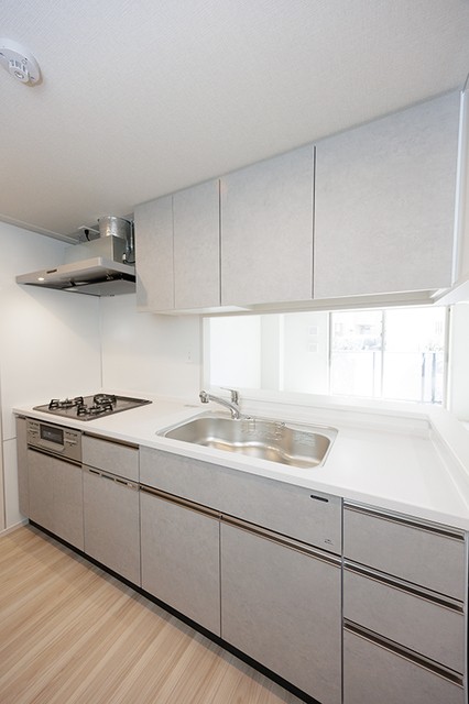 ※写真は同タイプ住戸です。(キッチン)