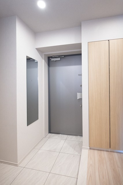 ※写真は同タイプ住戸です。(玄関)