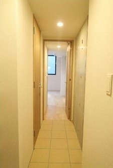 ※同仕様写真含む(玄関)