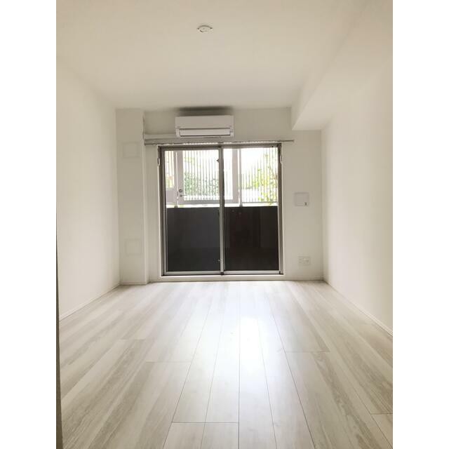 ※同タイプですが、室内フローリング等配色が異なります。(居間)