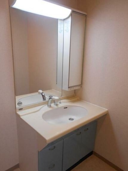 ※同仕様写真含む(内装)