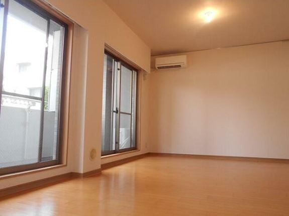 ※同仕様写真含む(居間)