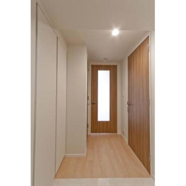 ※写真は同タイプ住戸です。(玄関)