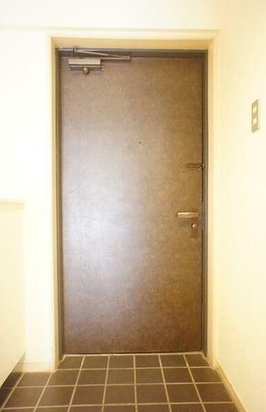 ※同仕様写真含む(玄関)