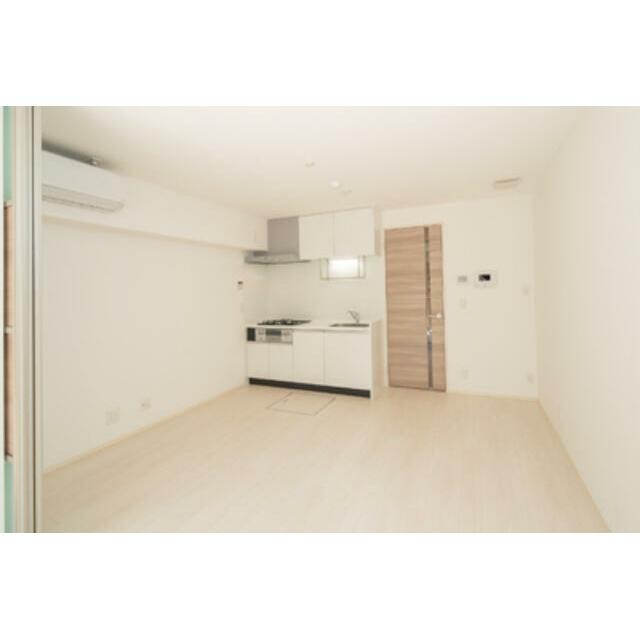 ※写真は同タイプ住戸です。(居間)