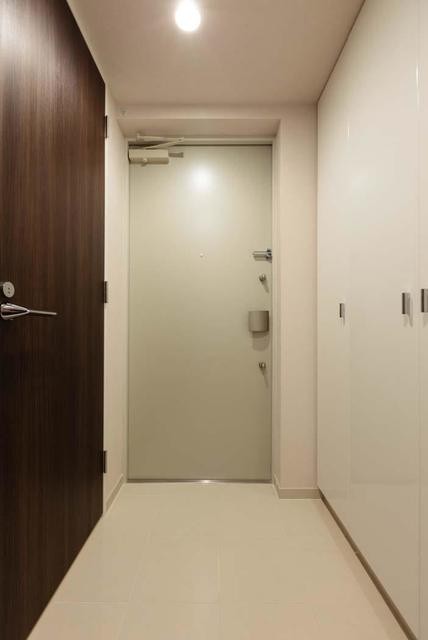 ※写真は同タイプ住戸です。(玄関)