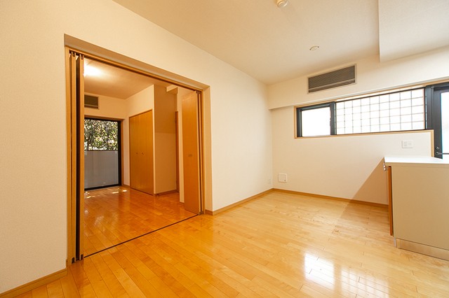※写真は同タイプ住戸です。(居間)