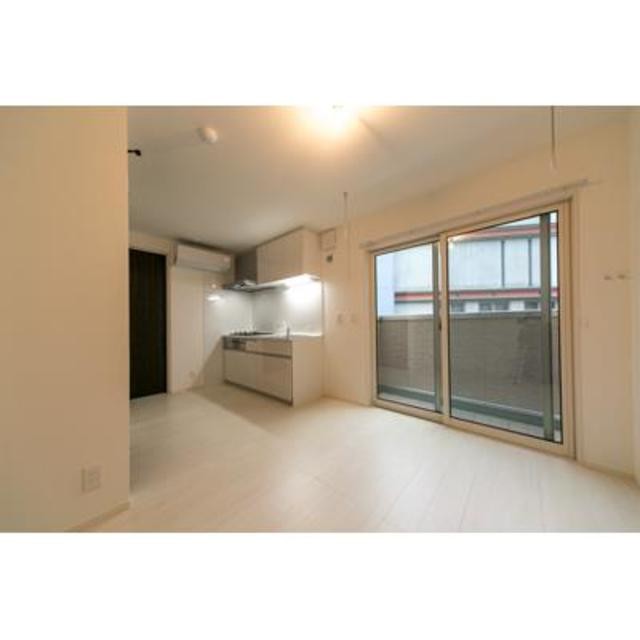 ※写真は同タイプ住戸です。(居間)