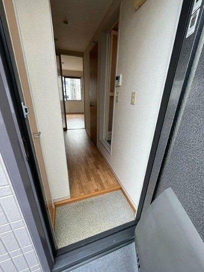 ※同仕様写真含む(玄関)