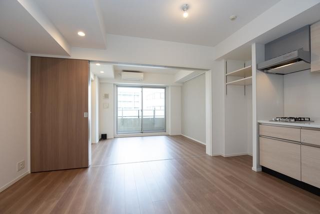 ※写真は同タイプ住戸です。(居間)