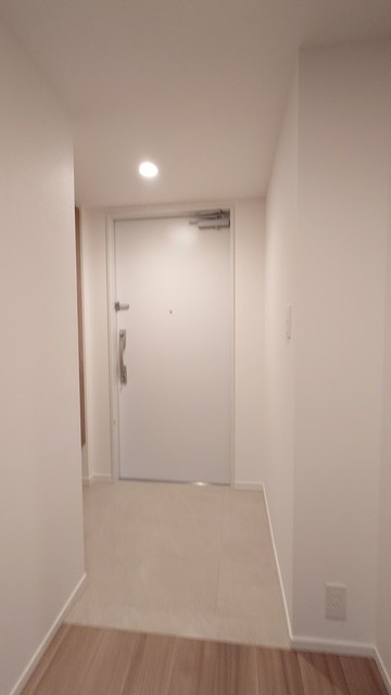 ※写真は同タイプ住戸です。(玄関)