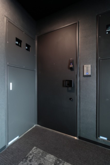 ※写真は同タイプ住戸です。(玄関)