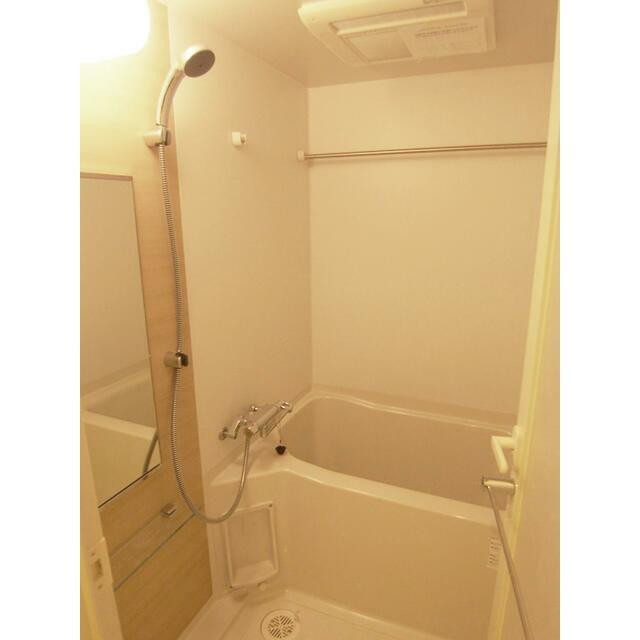 Cタイプ2011年1月撮影 同タイプ1003号室の写真です。(風呂)