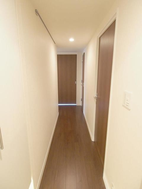 ※写真は同タイプ住戸です。(玄関)