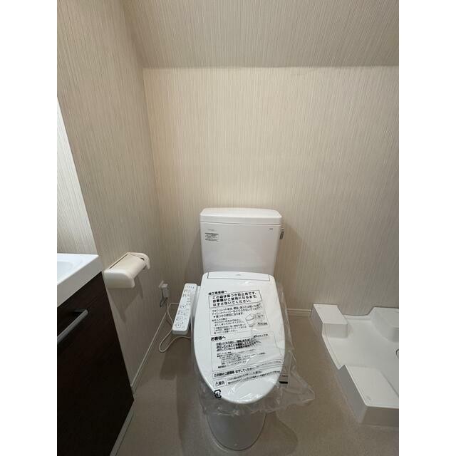 新品ウォシュレット付きトイレ(内装)