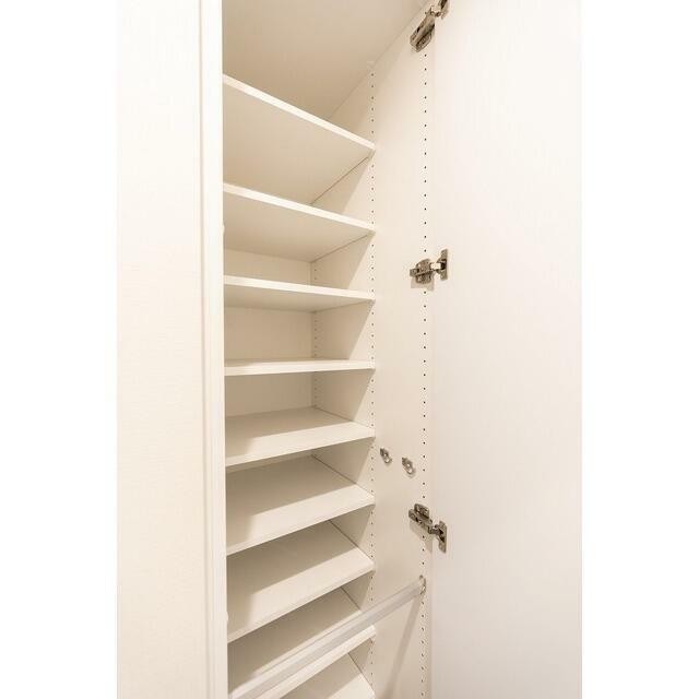 シューズボックス