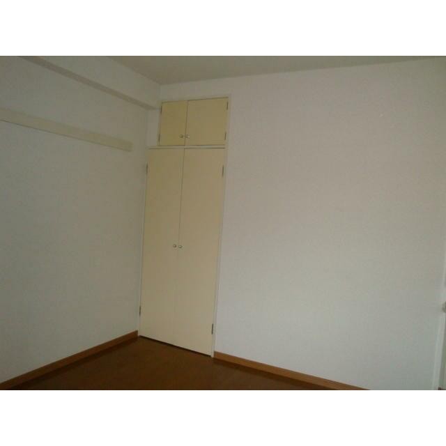 こちらもクローゼット付き