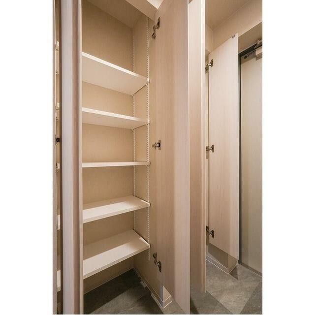 シューズボックス