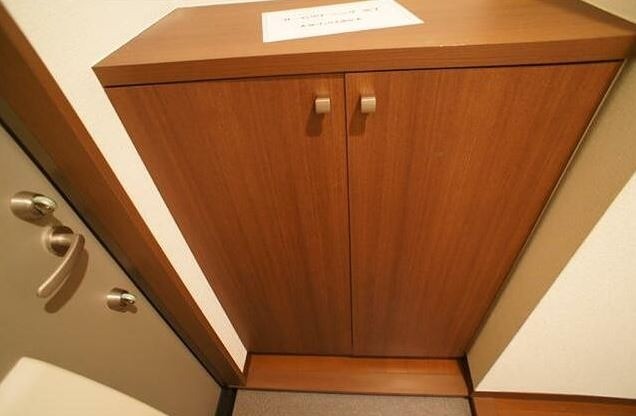 ※同仕様写真含む(玄関)