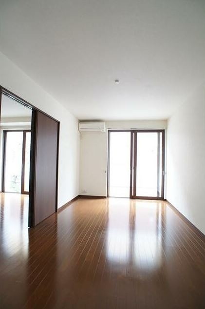 ※同仕様写真含む(居間)