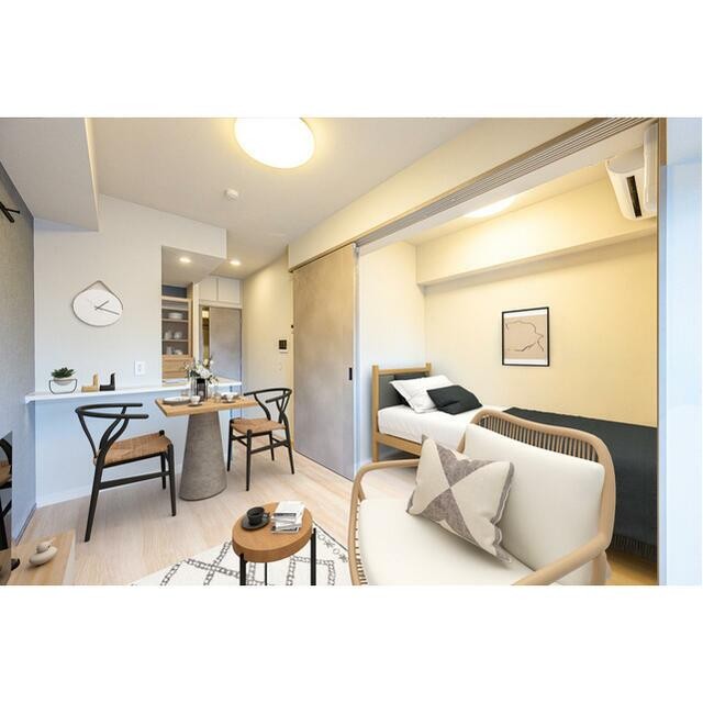 家具・調度品等はCG 加工です。実際の賃貸住居 には含まれません(居間)