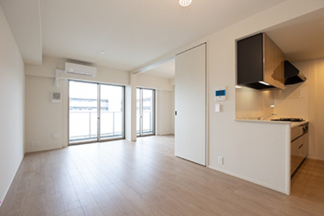 ※写真は同タイプ住戸です。(居間)