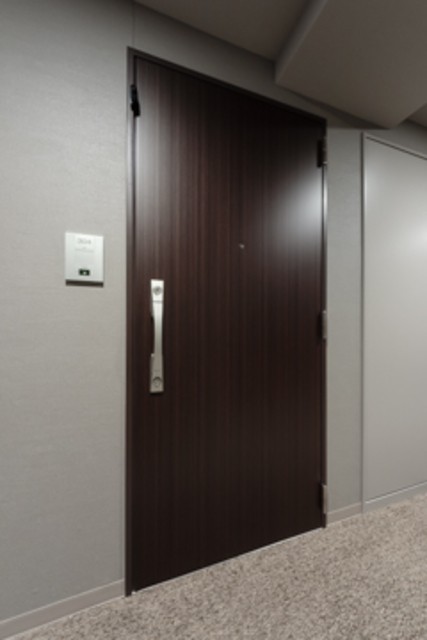 ※写真は同タイプ住戸です。(玄関)