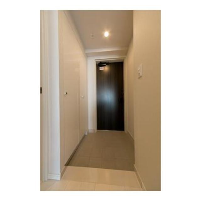 ※写真は同タイプ住戸です。(玄関)