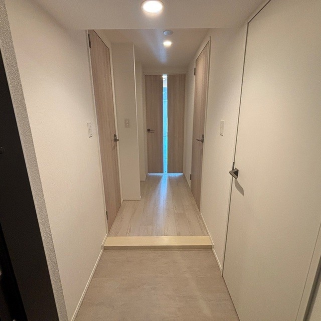 ※写真は同タイプ住戸です。(玄関)