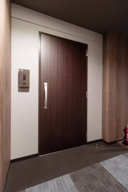 ※写真は同タイプ住戸です。(玄関)