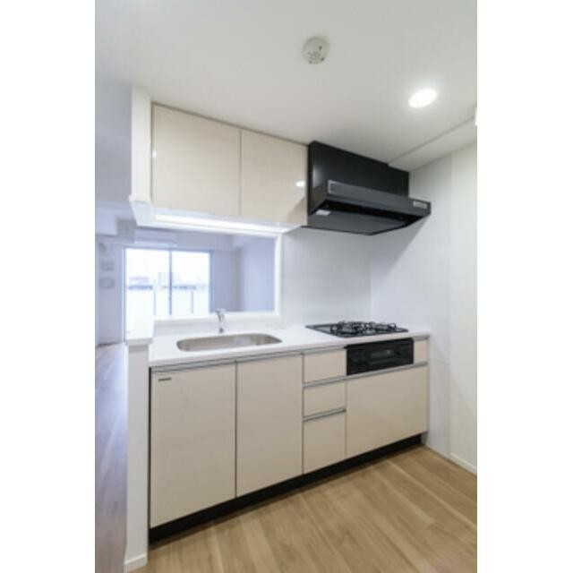 ※写真は同タイプ住戸です。(キッチン)