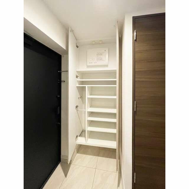 シューズボックス